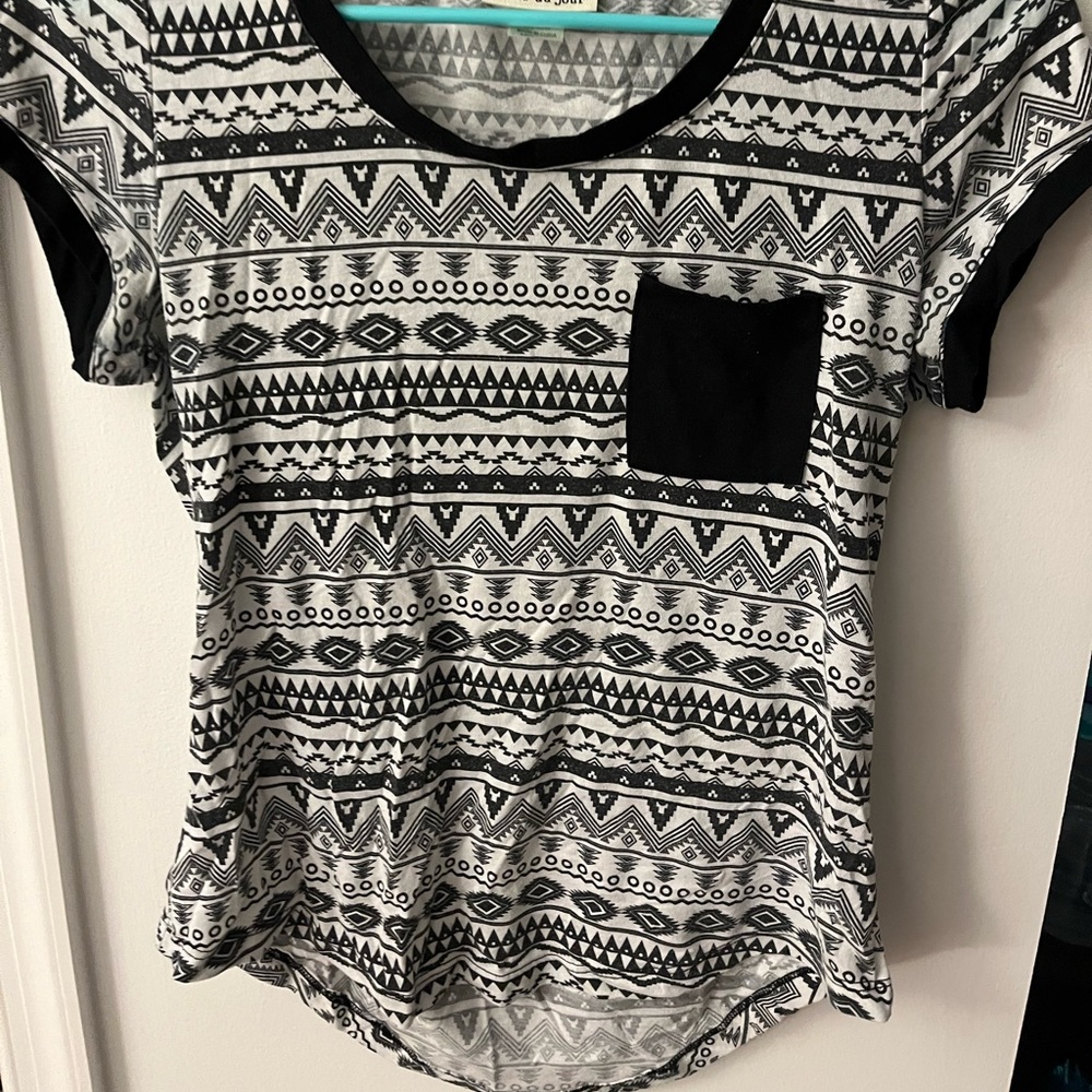 Shirt - Picture 2 of 4